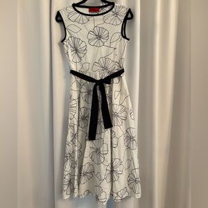 Carolina Herrera Elegant Black and White Floral Dress